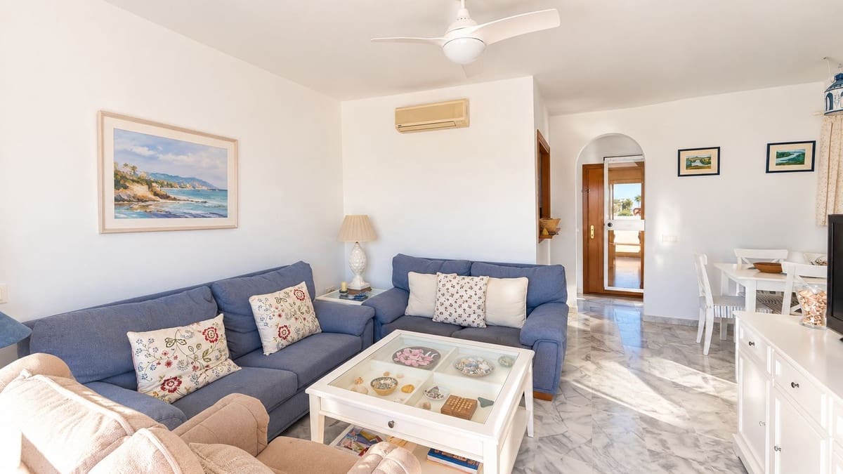 2 soveværelse Penthouse til salg i Calahonda med swimmingpool garage - € 445.000 (Ref: 10185994)