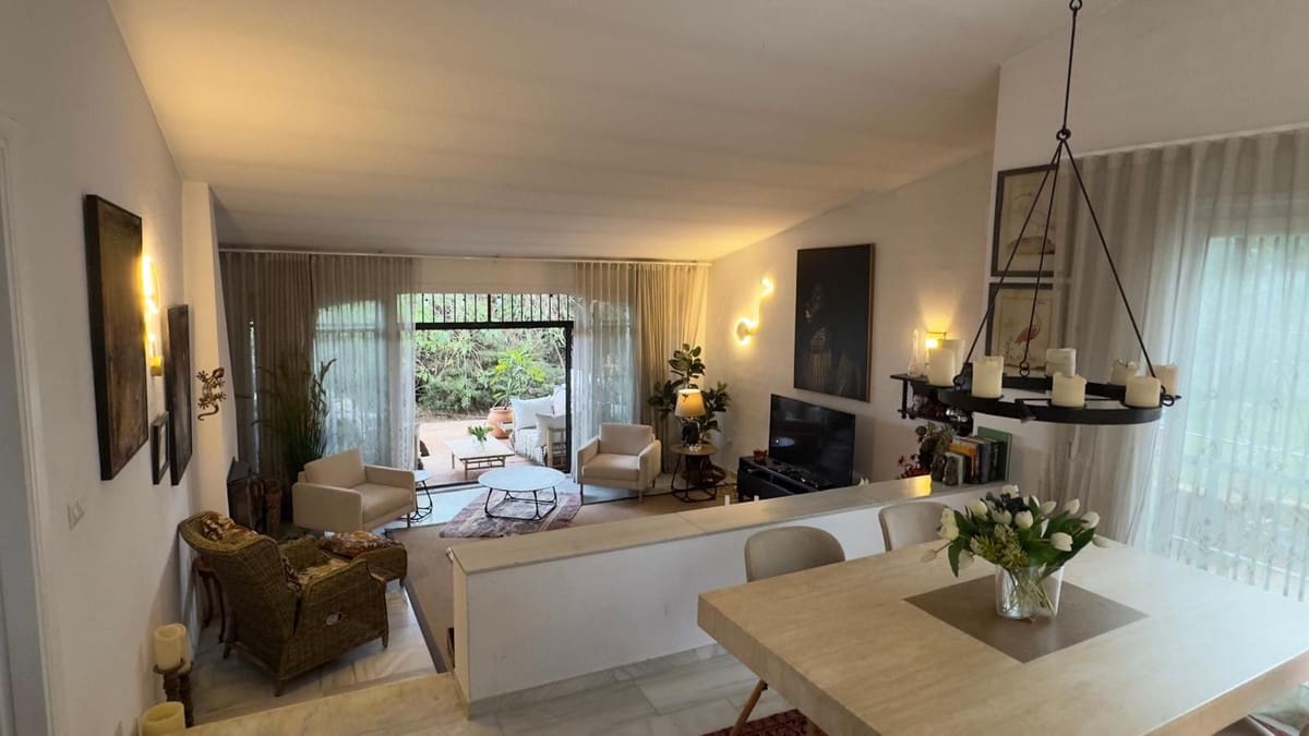 3 sypialnia Willa na sprzedaż w Calahonda z basenem garażem - 685 000 € (Ref: 10186063)