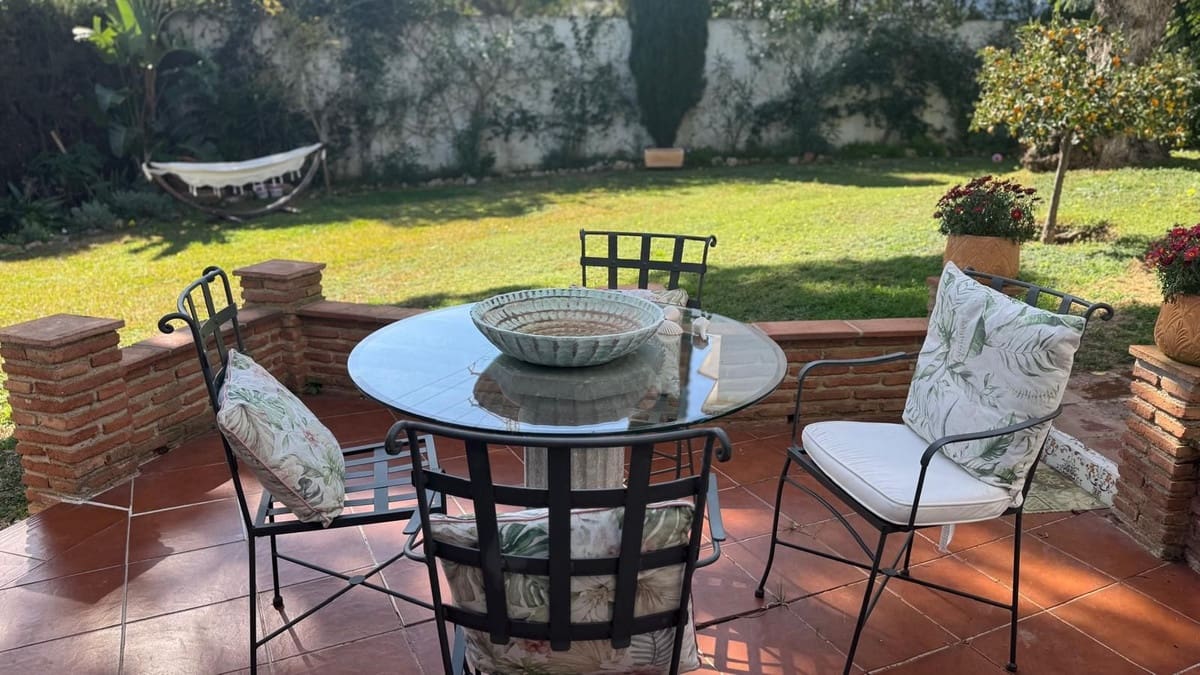 3 sypialnia Willa na sprzedaż w Calahonda z basenem garażem - 685 000 € (Ref: 10186063)