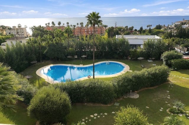 Ático de 3 habitaciones en Estepona en venta con piscina garaje - 550.000 € (Ref: 10187615)