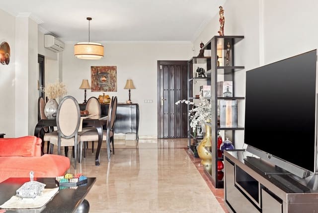 Ático de 3 habitaciones en Estepona en venta con piscina garaje - 550.000 € (Ref: 10187615)
