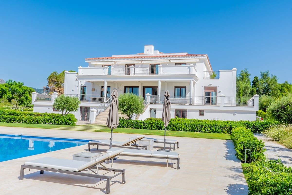 6 soveværelse Villa til salg i Guadalmina med swimmingpool garage - € 8.450.000 (Ref: 6259210)