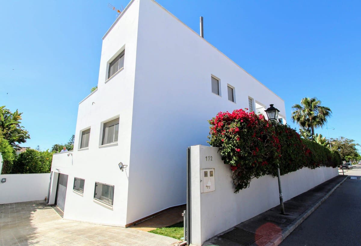 6 soveværelse Villa til salg i San Pedro de Alcantara med swimmingpool garage - € 4.250.000 (Ref: 6289231)