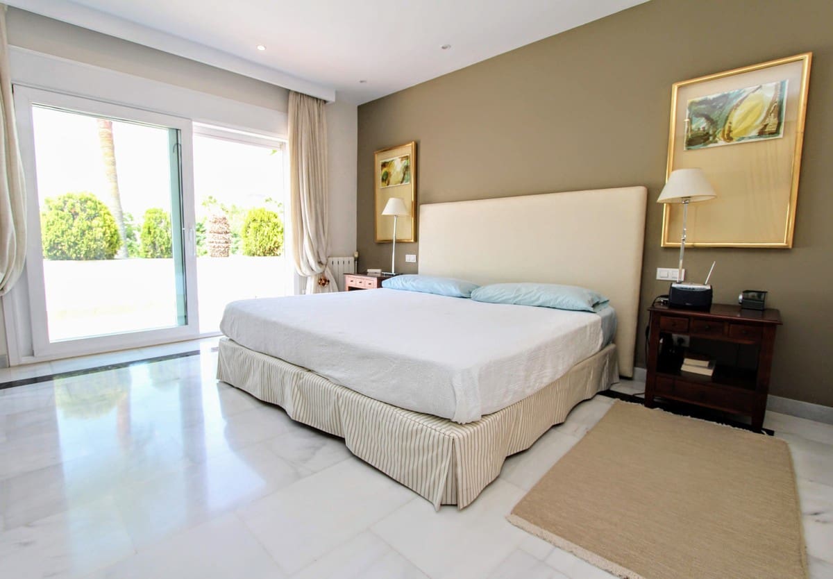 6 soveværelse Villa til salg i San Pedro de Alcantara med swimmingpool garage - € 4.250.000 (Ref: 6289231)