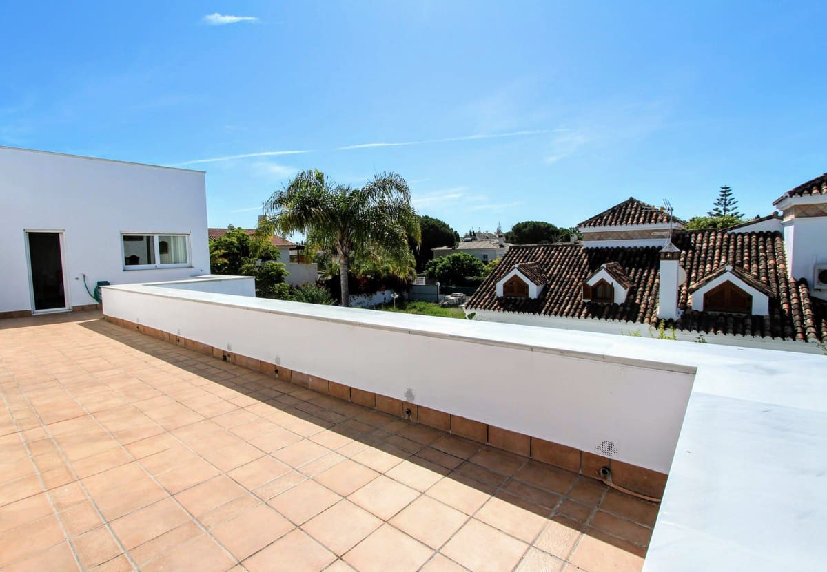 6 soveværelse Villa til salg i San Pedro de Alcantara med swimmingpool garage - € 4.250.000 (Ref: 6289231)