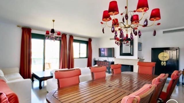 3 bedroom Penthouse for sale in San Pedro de Alcantara, Marbella with pool garage - € 1,100,000 (Ref: 7112606)