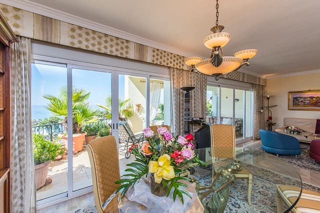 3 camera da letto Attico in vendita in Marbella con piscina - 2.100.000 € (Rif: 7353976)