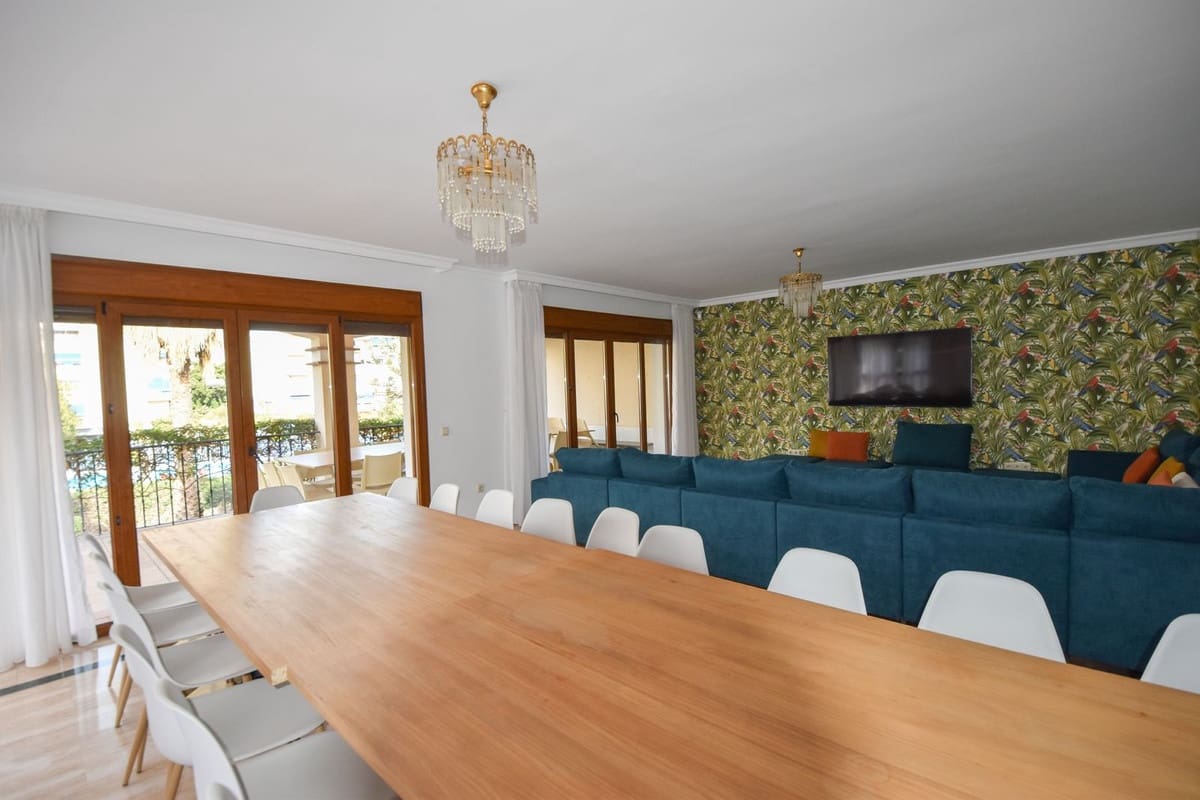 5 soveværelse Byhus til salg i Marbella med swimmingpool garage - € 1.700.000 (Ref: 7461438)