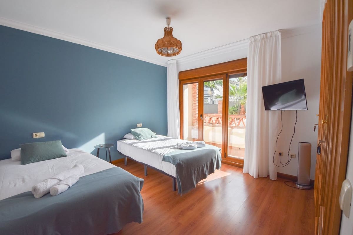 5 soveværelse Byhus til salg i Marbella med swimmingpool garage - € 1.700.000 (Ref: 7461438)