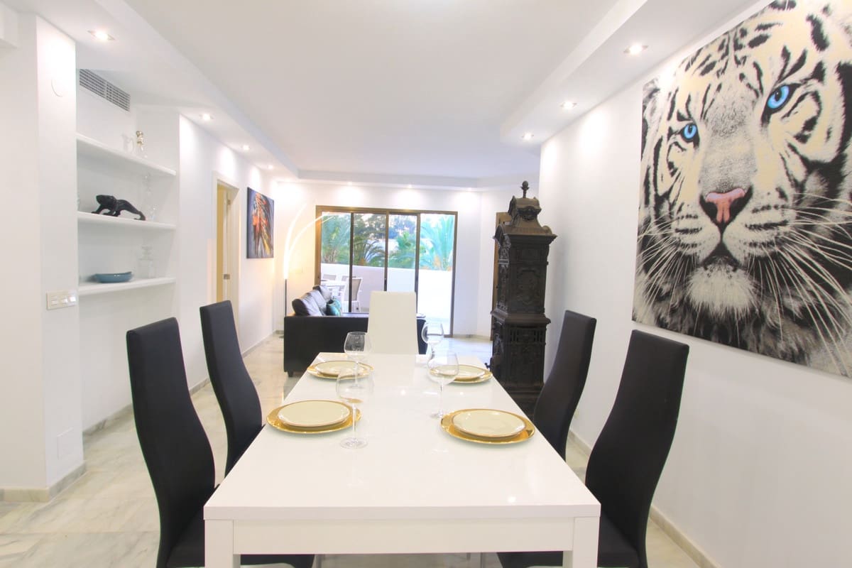 5 soverom Penthouse til salgs i Elviria med svømmebasseng garasje - € 1 150 000 (Ref: 7560582)