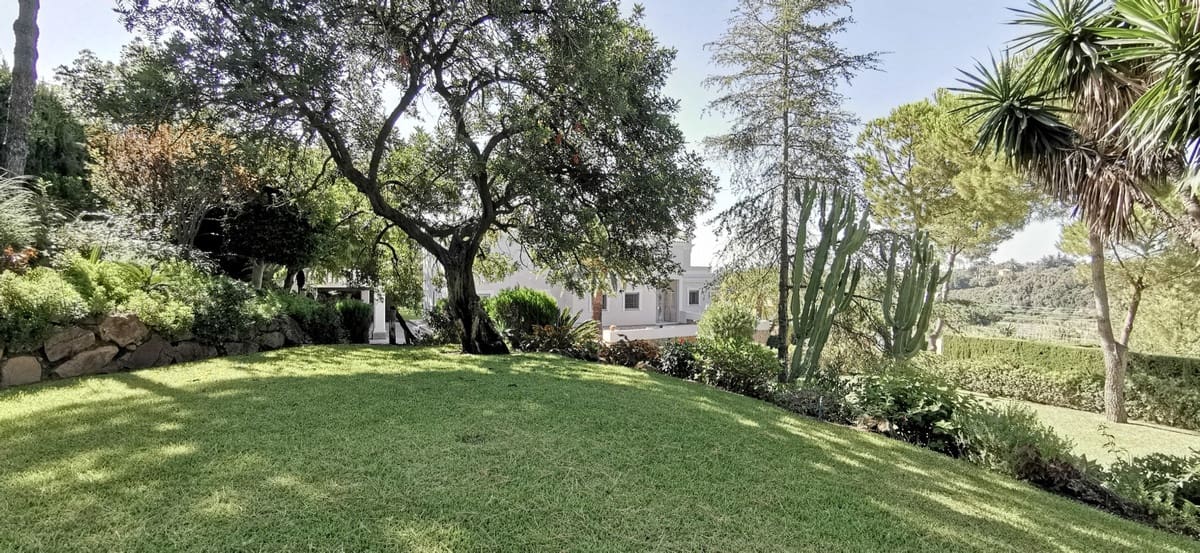 5 Zimmer Villa zu verkaufen in Estepona mit Pool Garage - 2.100.000 € (Ref: 7563209)