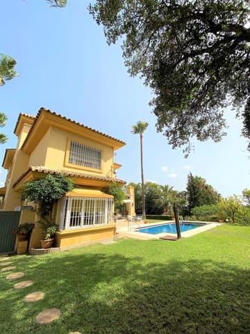 5 soveværelse Villa til salg i El Rosario, Marbella med swimmingpool garage - € 1.680.000 (Ref: 7617735)