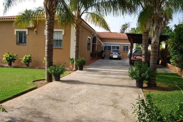 4 sypialnia Willa na sprzedaż w Alhaurín de la Torre z garażem - 950 000 € (Ref: 7711493)