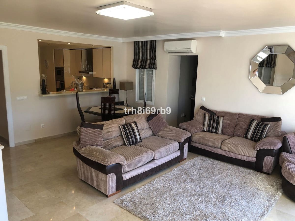 3 soverom Leilighet til salgs i El Paraiso med svømmebasseng - € 895 000 (Ref: 7724249)