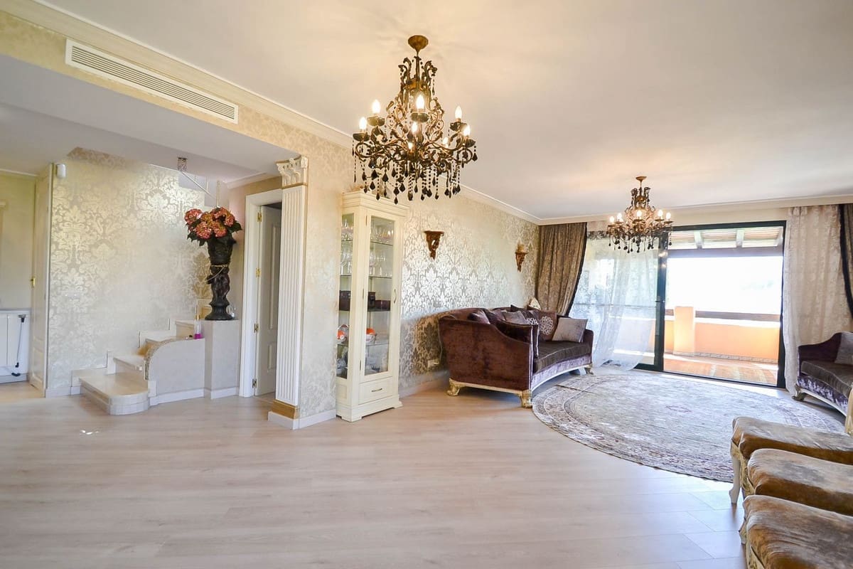 3 soveværelse Penthouse til salg i La Atalaya med swimmingpool garage - € 800.000 (Ref: 7729861)