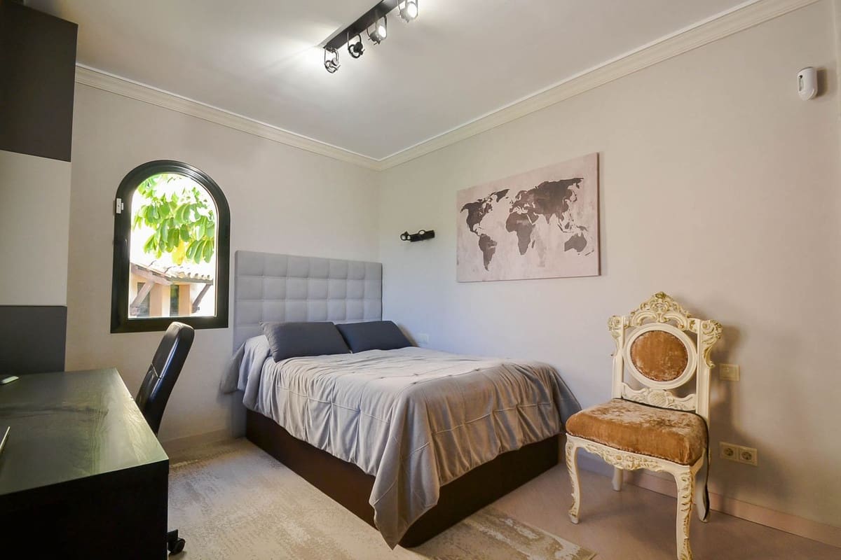 3 soveværelse Penthouse til salg i La Atalaya med swimmingpool garage - € 800.000 (Ref: 7729861)