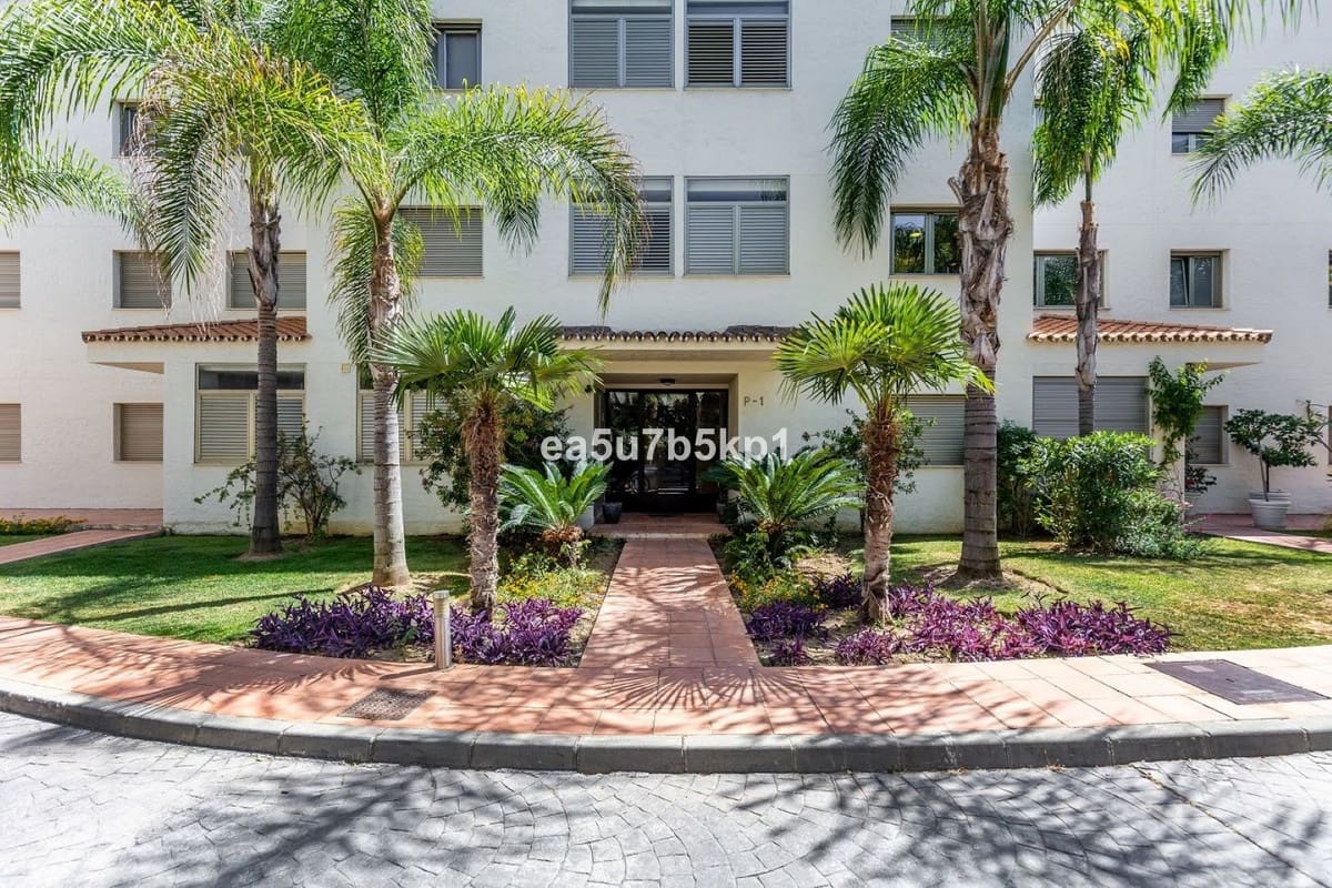 3 soverom Leilighet til salgs i Benahavis med svømmebasseng garasje - € 550 000 (Ref: 7816192)