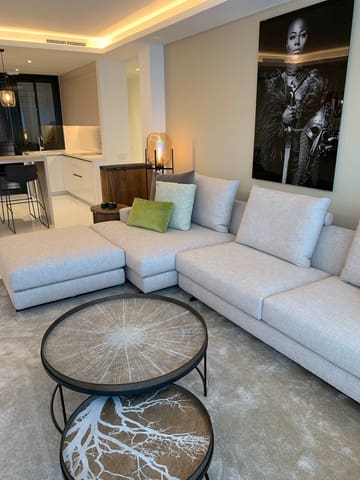 Apartamento de 2 habitaciones en Benahavís en venta con piscina garaje - 575.000 € (Ref: 7816194)