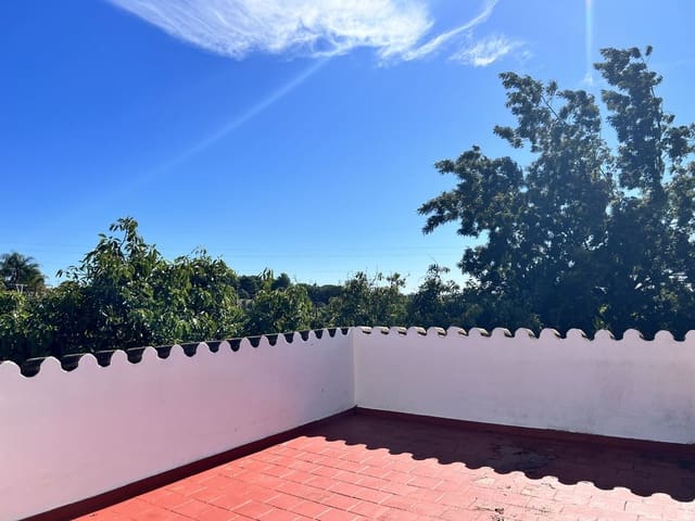 3 makuuhuone Maalaistalo myytävänä paikassa New Golden Mile, Estepona mukana 
autotalli - 535 000 € (Ref: 7924110)