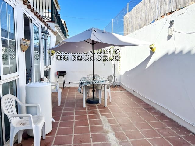 6 soverom Hus til salgs i San Pedro de Alcantara, Marbella med garasje - € 585 000 (Ref: 7989383)