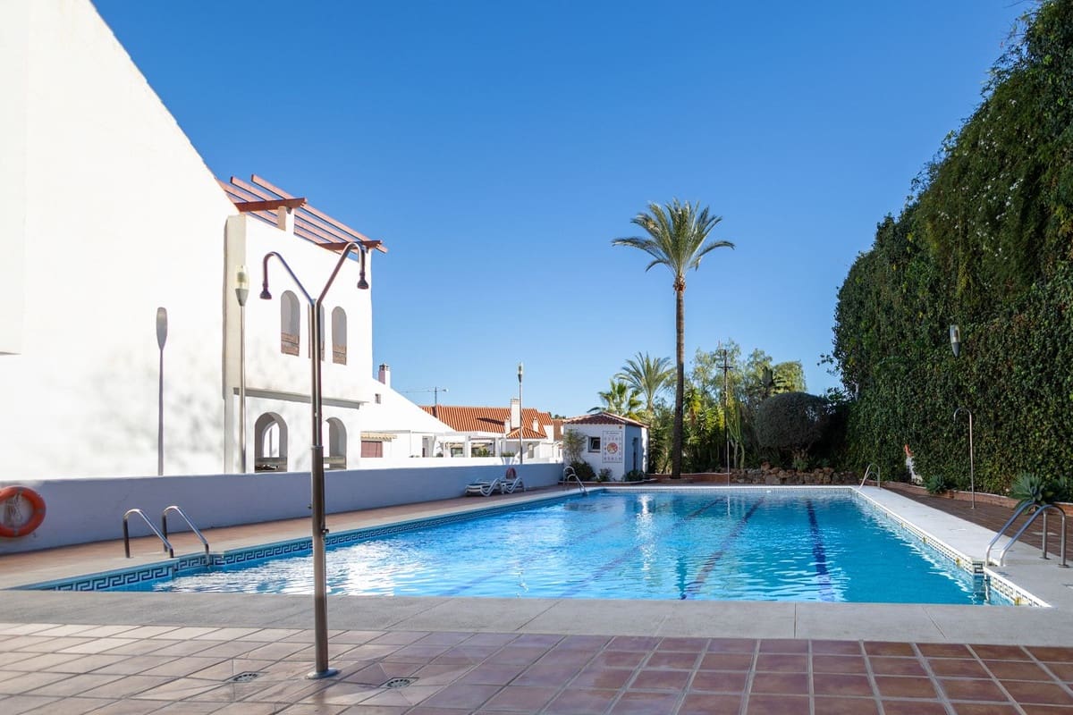 3 quarto Apartamento para venda em Nueva Andalucia com piscina garagem - 630 000 € (Ref: 8027085)