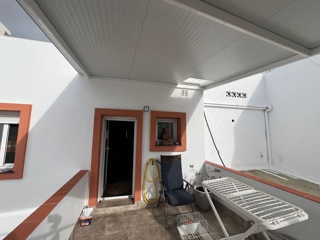 Casa de 4 habitaciones en Estepona en venta con garaje - 660.000 € (Ref: 8041316)