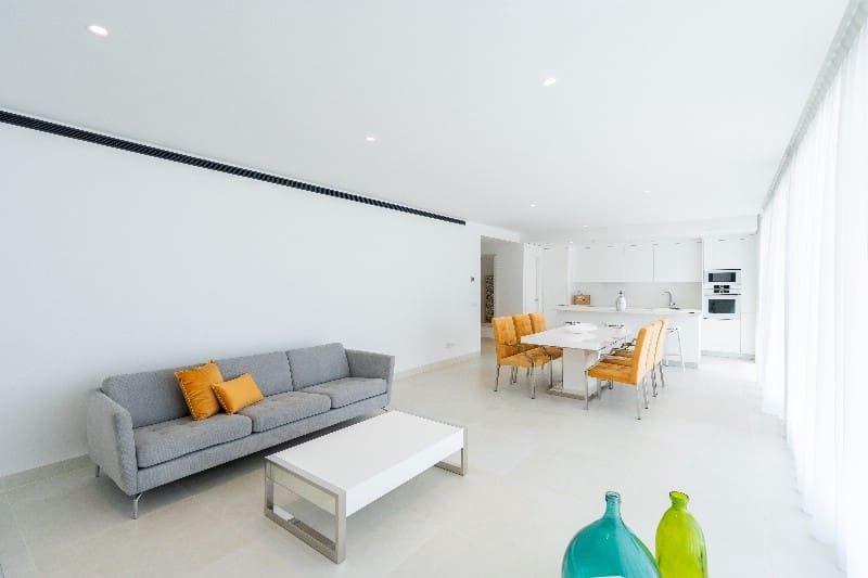 3 makuuhuone Huoneisto myytävänä paikassa Fuengirola mukana uima-altaan - 675 000 € (Ref: 8073109)