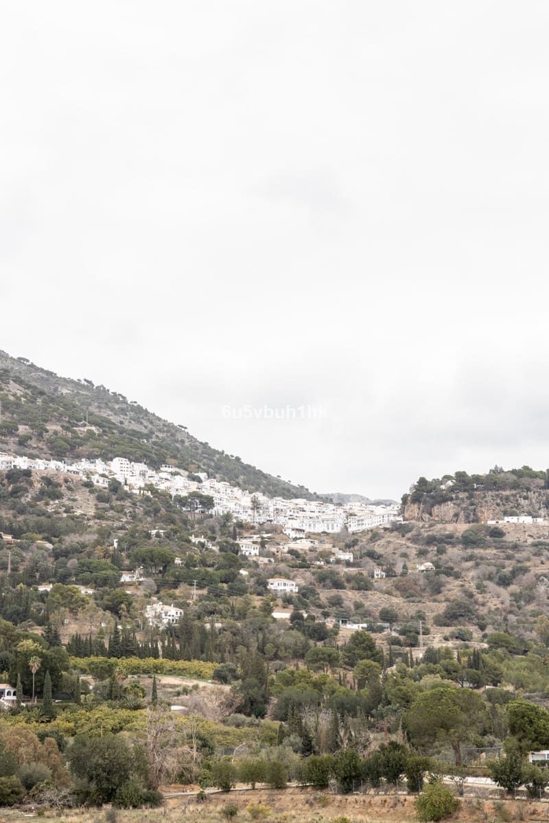 4 soveværelse Villa til salg i Mijas med swimmingpool garage - € 550.000 (Ref: 8125087)