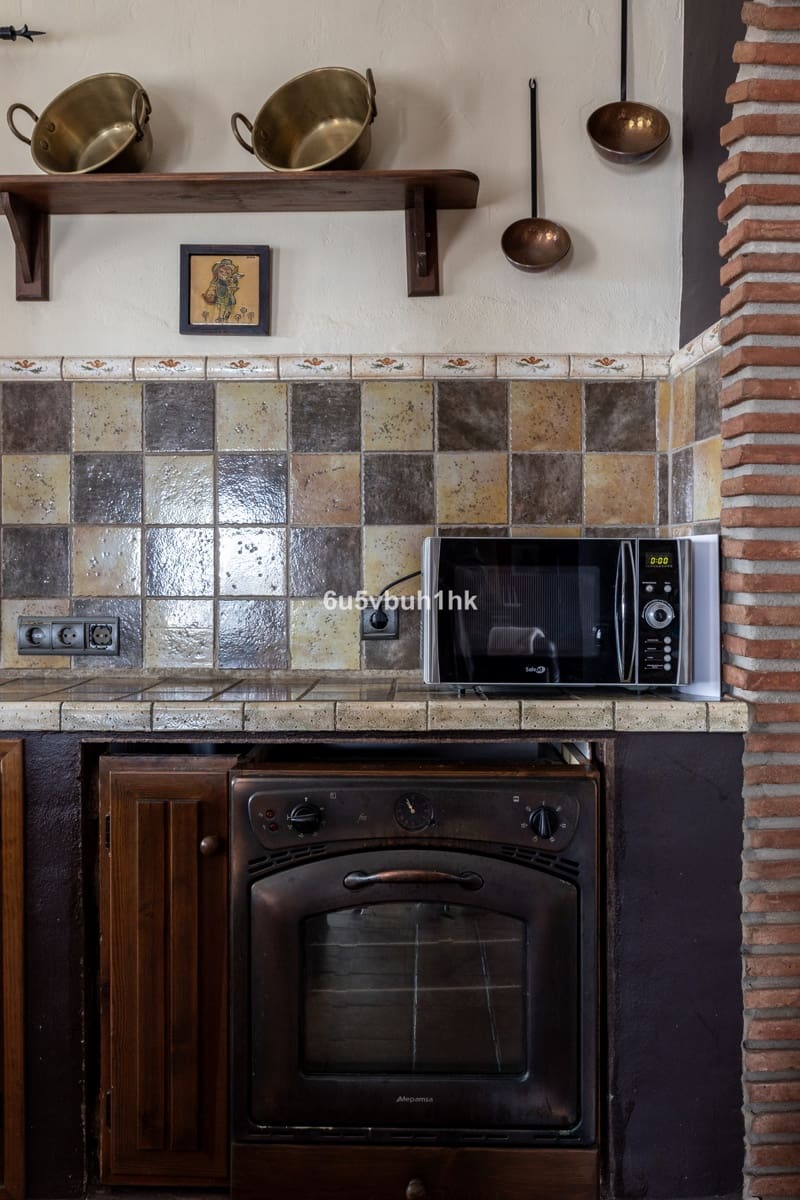 4 soveværelse Villa til salg i Mijas med swimmingpool garage - € 550.000 (Ref: 8125087)