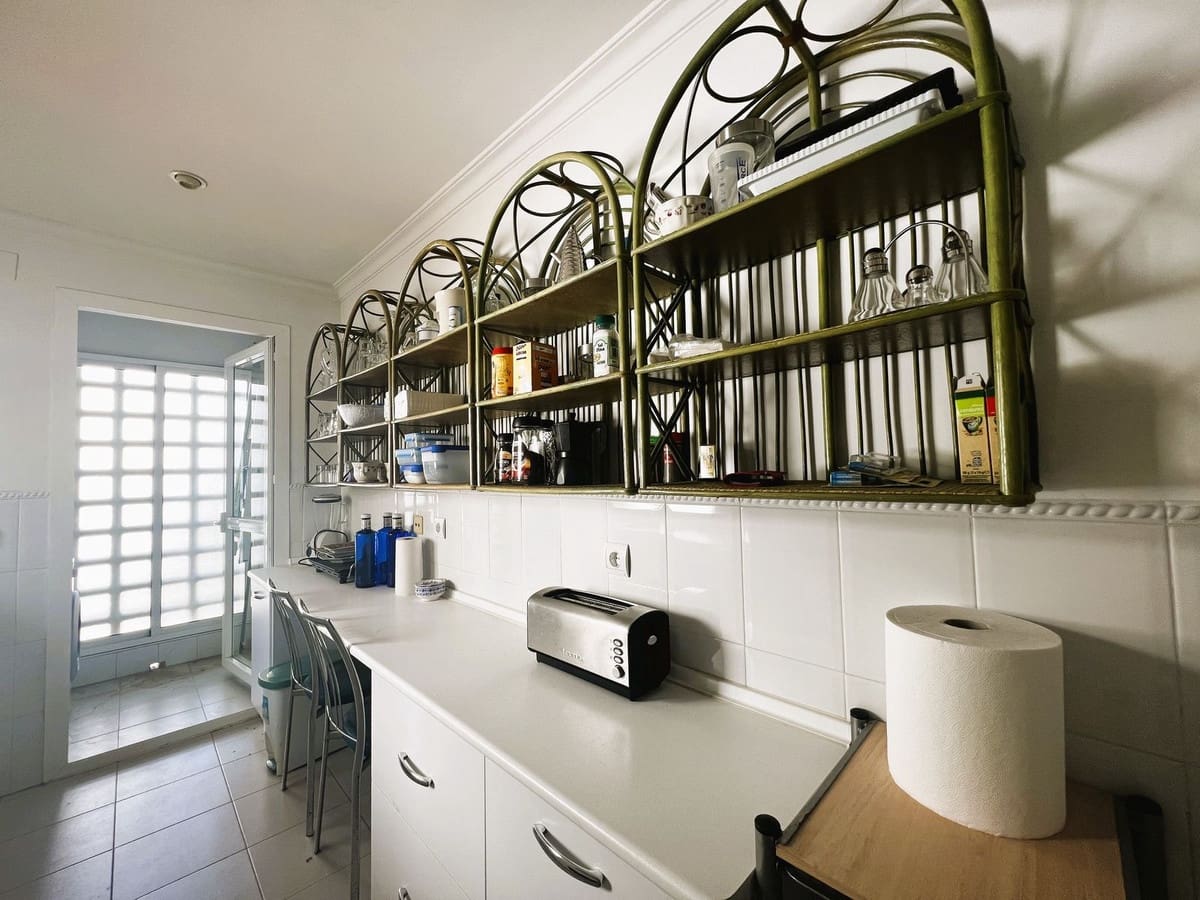 2 soveværelse Lejlighed til salg i Puerto Banus med swimmingpool garage - € 950.000 (Ref: 8132607)