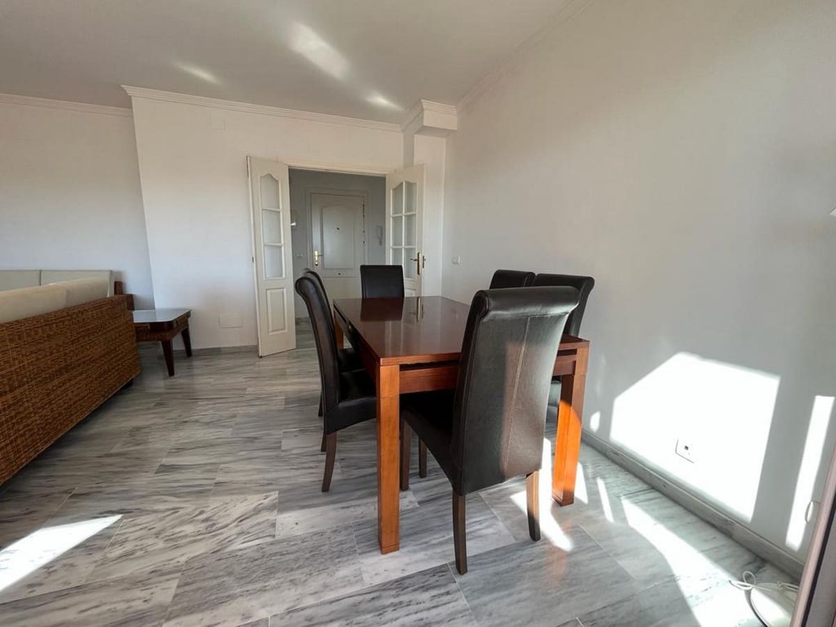 3 Zimmer Penthouse zu verkaufen in Estepona mit Pool Garage - 750.000 € (Ref: 8143432)