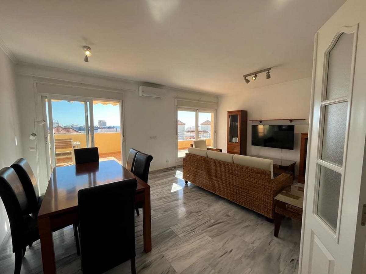 3 Zimmer Penthouse zu verkaufen in Estepona mit Pool Garage - 750.000 € (Ref: 8143432)