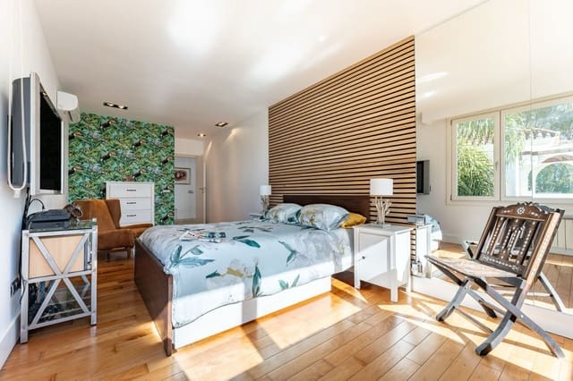 4 sovrum Villa till salu i Calahonda, Mijas med pool garage - 899 000 € (Ref: 8167577)