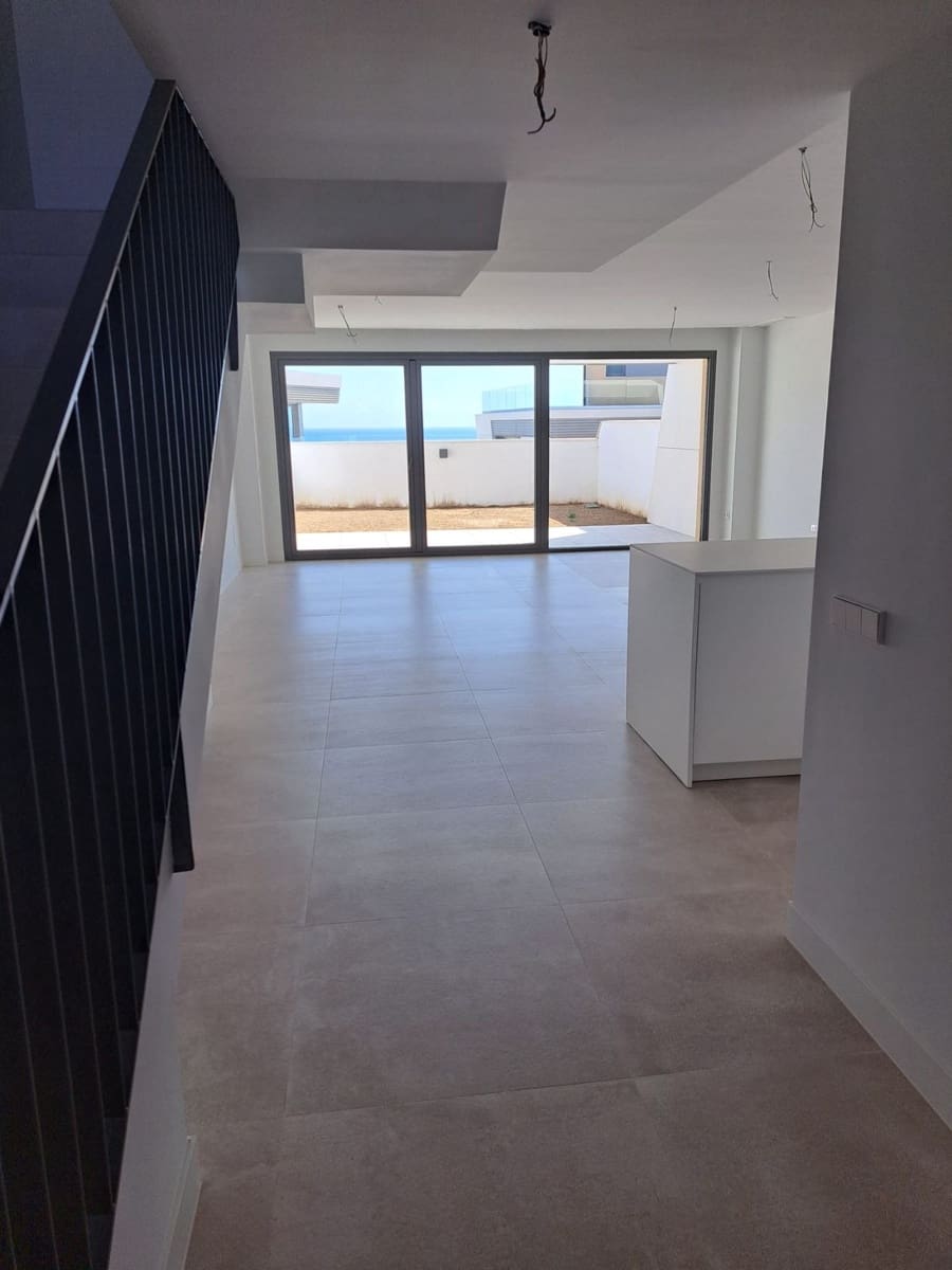 3 soverom Hus til salgs i Mijas Costa med svømmebasseng - € 880 000 (Ref: 8167754)