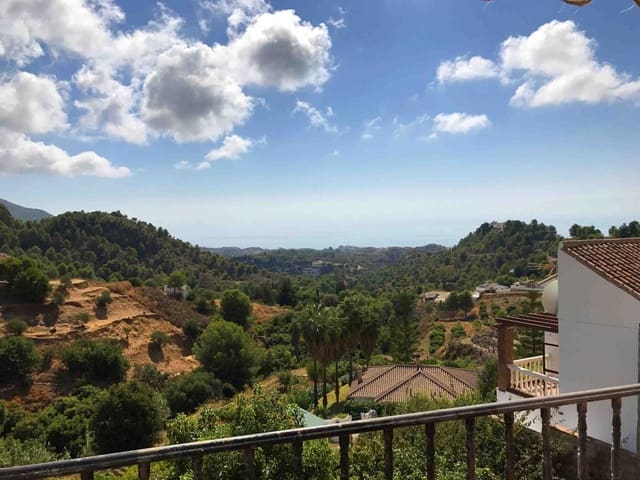 4 sovrum Villa till salu i Mijas med pool garage - 1 000 000 € (Ref: 8173768)