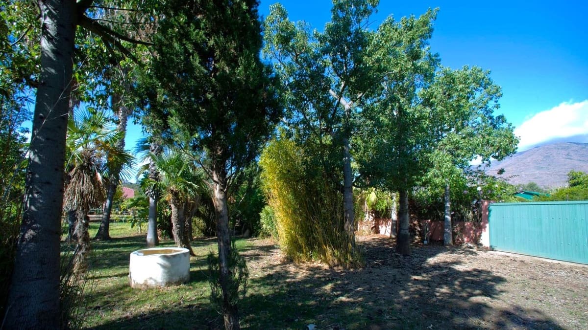 3 sovrum Finca/Hus på landet till salu i Estepona med pool garage - 875 000 € (Ref: 8189821)