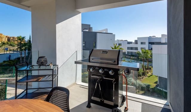 2 soverom Leilighet til salgs i New Golden Mile, Estepona med svømmebasseng garasje - € 515 000 (Ref: 8221899)