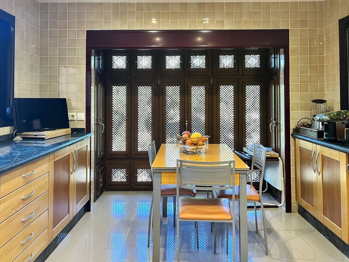 3 chambre Penthouse à vendre à Nueva Andalucia avec piscine garage - 1 995 000 € (Ref: 8244580)