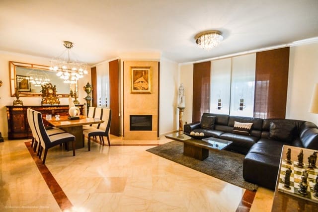 5 chambre Villa/Maison à vendre à Mijas Costa, Mijas avec piscine garage - 866 000 € (Ref: 8249563)