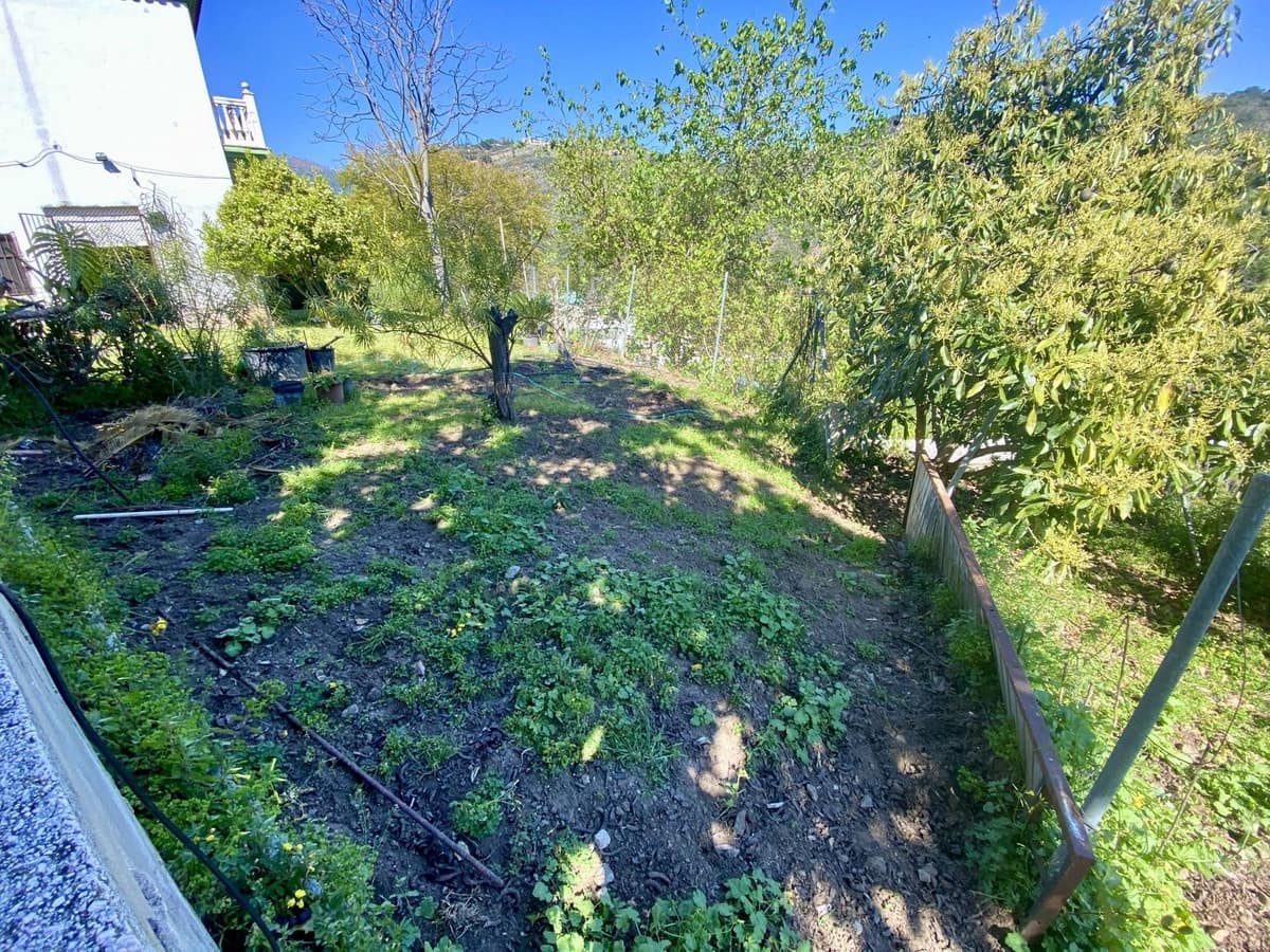 4 quarto Moradia para venda em Benahavis com piscina garagem - 950 000 € (Ref: 8258047)