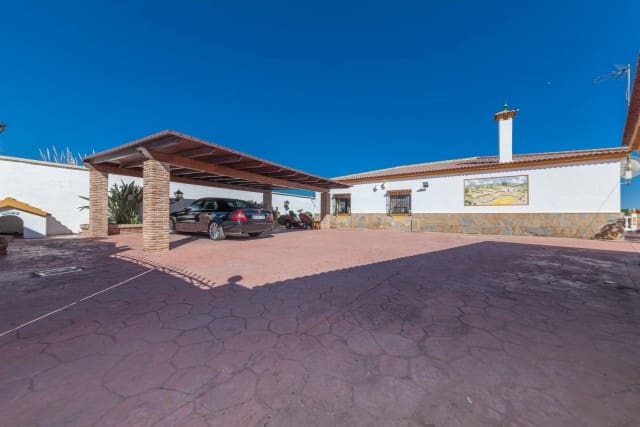 3 slaapkamer Villa te koop in El Padrón, Estepona met zwembad garage - € 720.000 (Ref: 8293550)