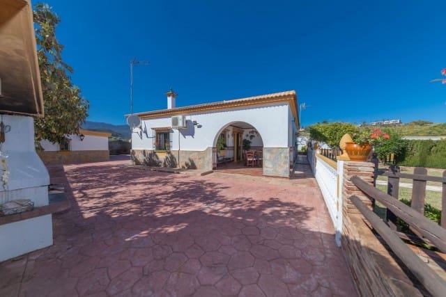 3 quarto Moradia para venda em El Padron com piscina garagem - 720 000 € (Ref: 8293550)