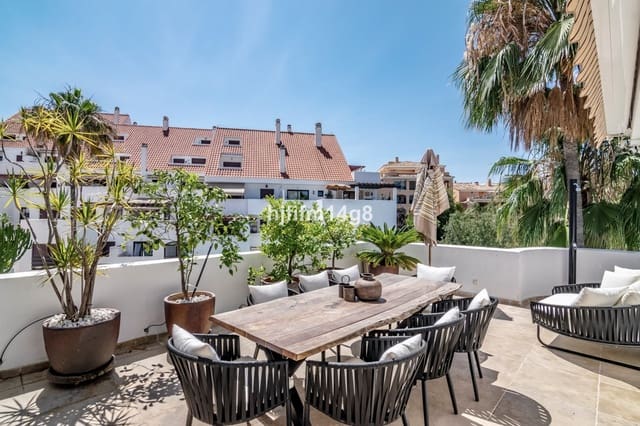 3 chambre Penthouse à vendre à Nueva Andalucia, Marbella avec piscine garage - 1 195 000 € (Ref: 8306611)