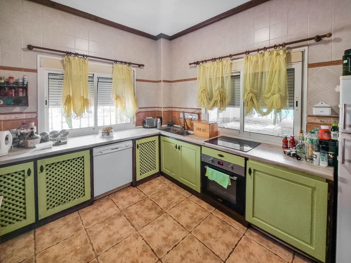 3 chambre Finca/Maison de Campagne à vendre à Casares avec piscine - 640 000 € (Ref: 8375103)