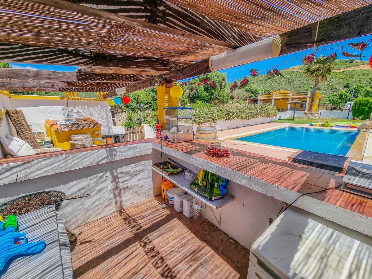 3 chambre Finca/Maison de Campagne à vendre à Casares avec piscine - 640 000 € (Ref: 8375103)