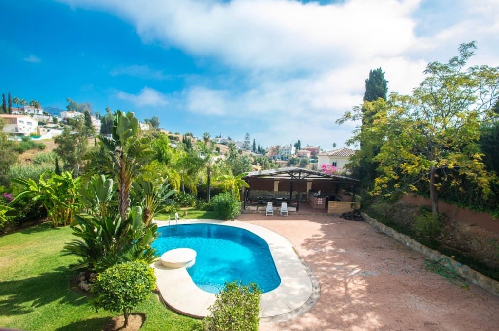 4 soveværelse Villa til salg i Campo Mijas med swimmingpool garage - € 900.000 (Ref: 8379489)