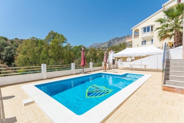 5 chambre Villa/Maison à vendre à Mijas Costa, Mijas avec piscine garage - 895 000 € (Ref: 8379490)