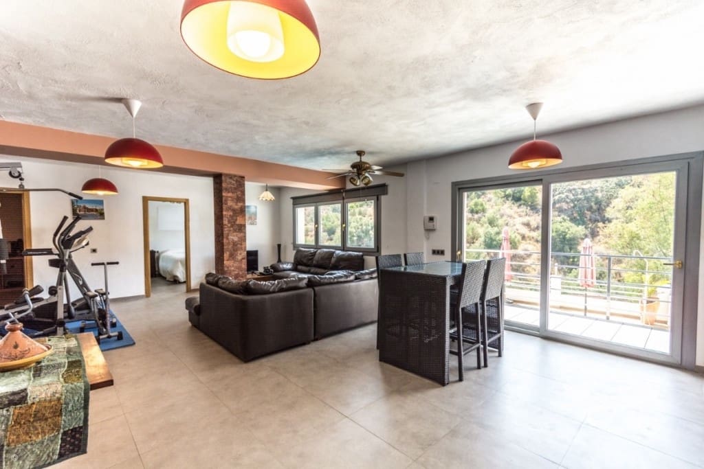 5 chambre Villa/Maison à vendre à Mijas Costa avec piscine garage - 895 000 € (Ref: 8379490)