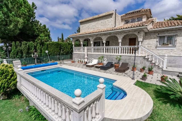 4 soverom Villa til salgs i Hacienda Las Chapas, Marbella med svømmebasseng garasje - € 1 350 000 (Ref: 8408704)