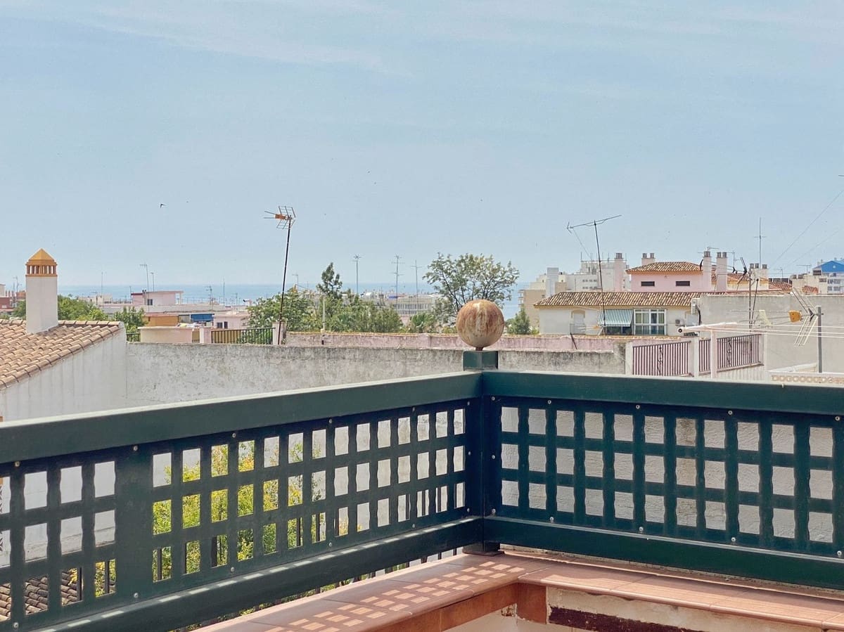 7 makuuhuone Omakotitalo myytävänä paikassa Marbella - 1 200 000 € (Ref: 8411991)